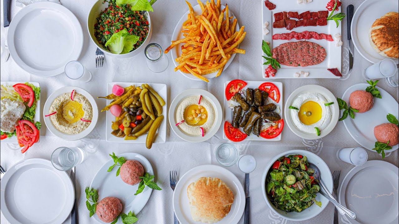EHDEN: Bride of Summer Resorts in the North of Lebanon. Gastronomy, Restaurants and Kebbeh