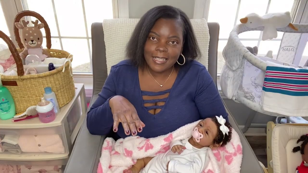 Drink & Wet Feeding & Changing Laila🎀