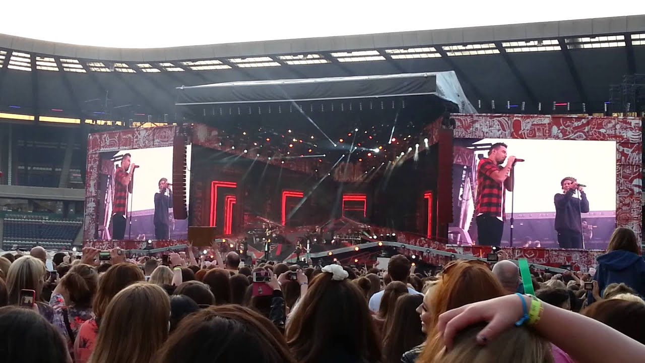 Right Now - One Direction @ Edinburgh 3/6/14