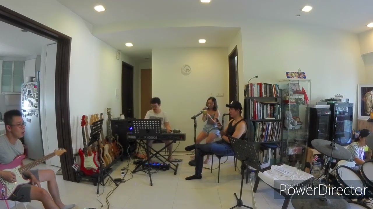 King - Lilith Czar (Juliet Simms), living room cover