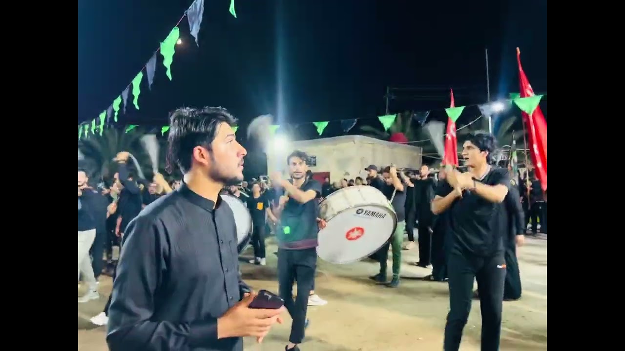 خدام الحسين (ع) موكب أنصار المهدي الموعود يستعرض في ميدان موكب الثقلين يوم 7 محرم  2023/7/26 🏴