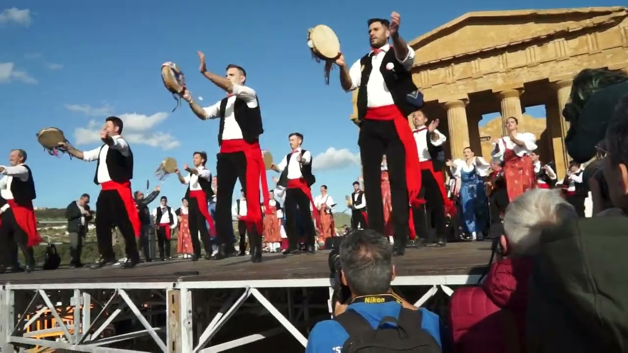 Gruppo Folkloristico Citt&agrave; di Agrigento 04 22 min