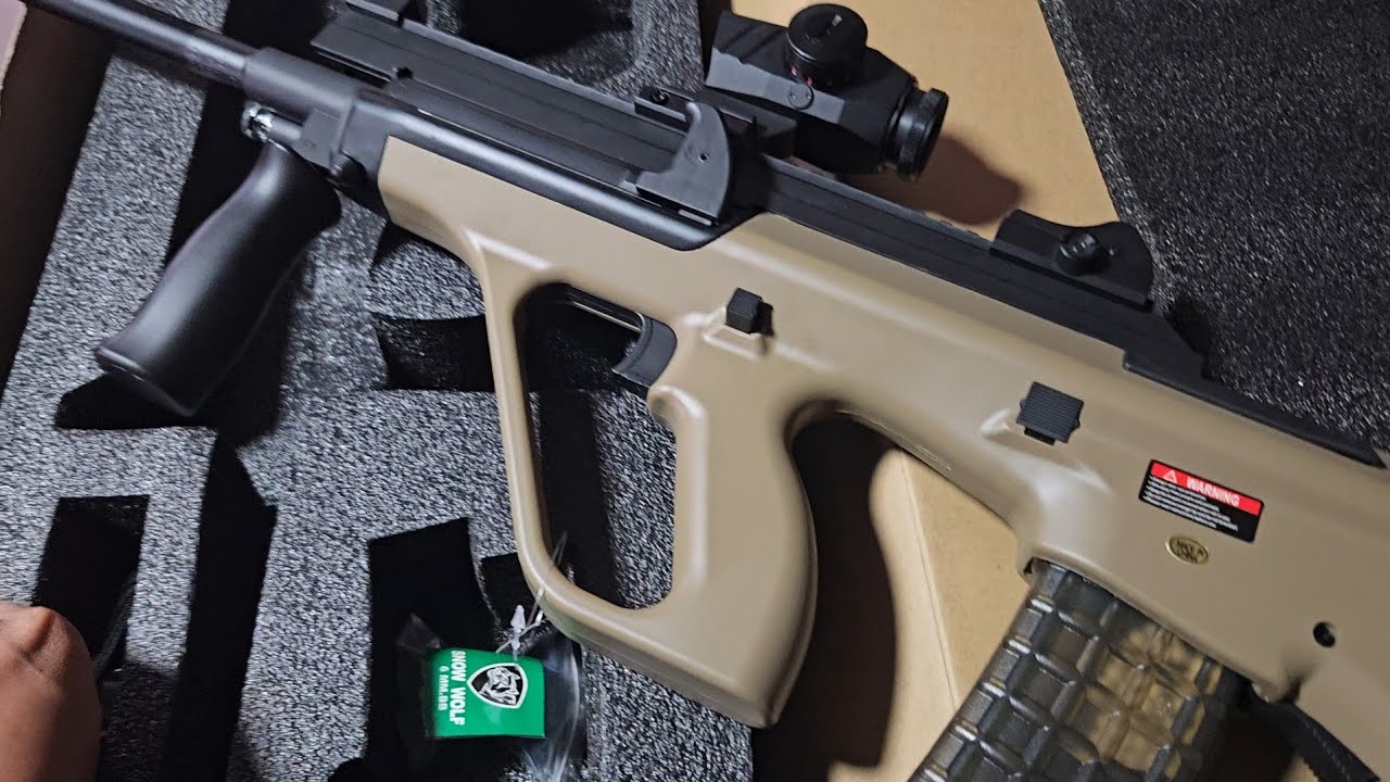 Распаковка страйкбольного автомата Snow Wolf Aug.
