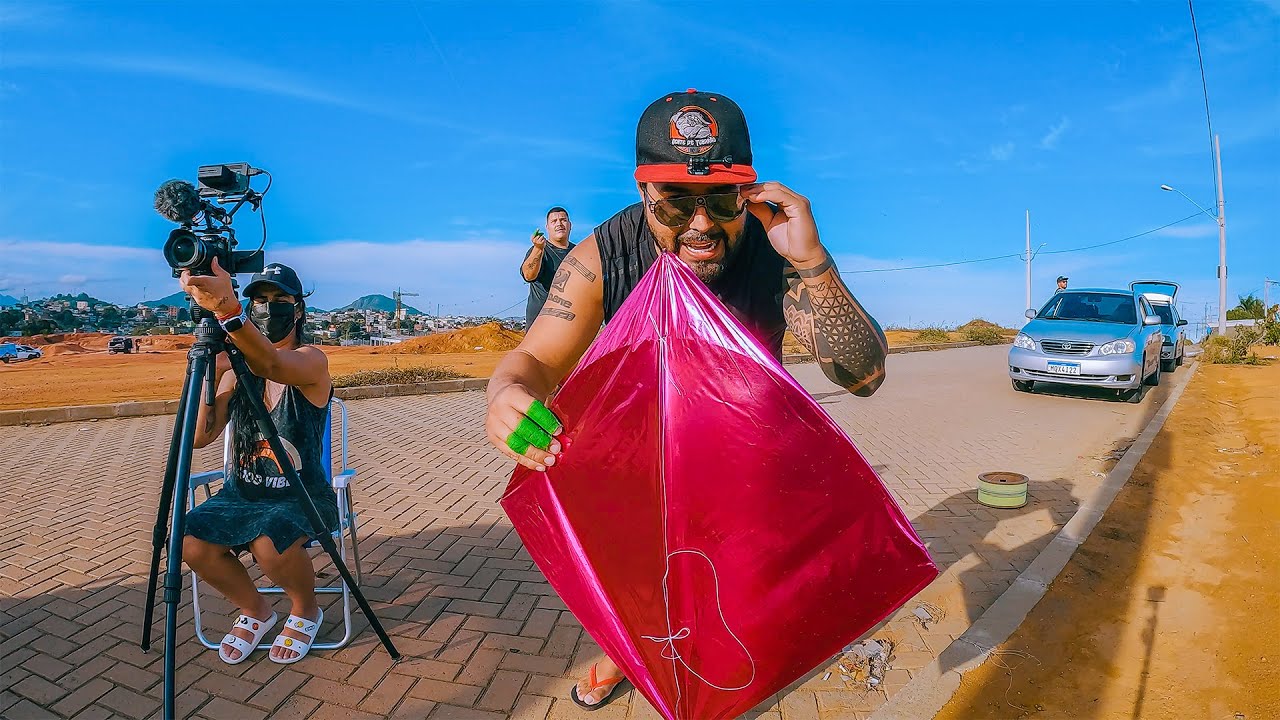 Coloquei uma Raia Flechão metalizada no Festival de Pipas