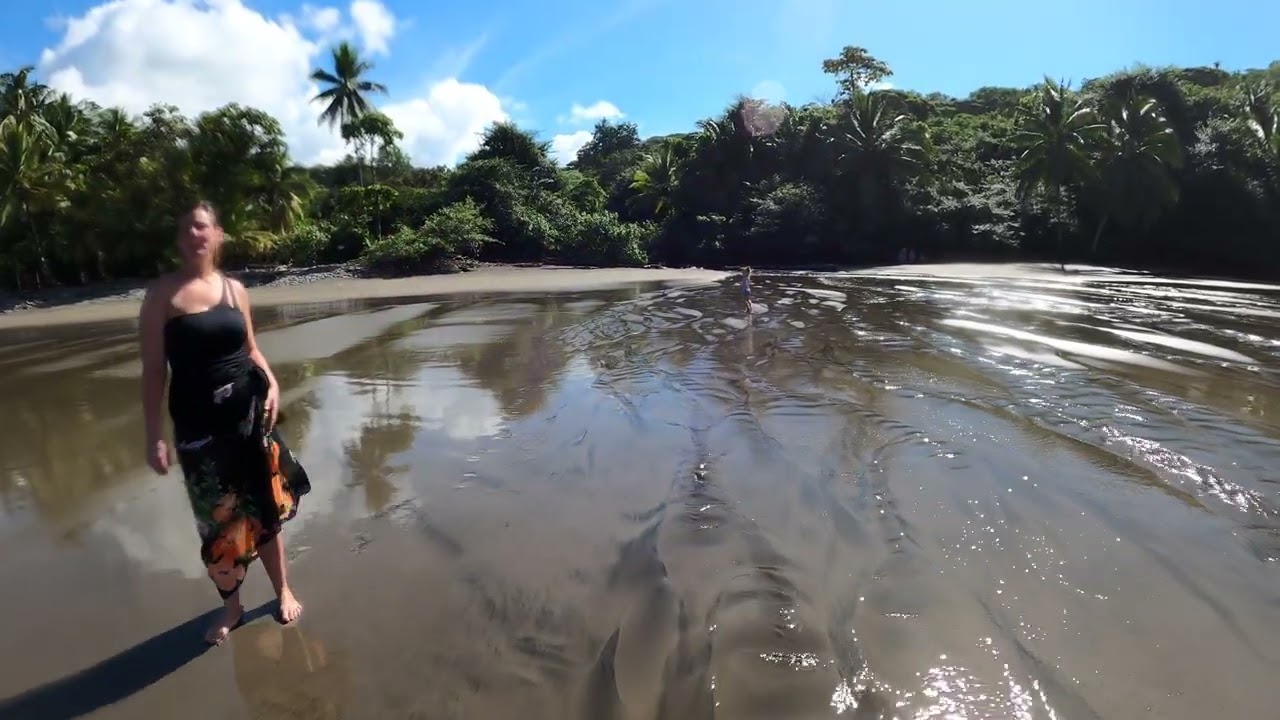 Amber and Mara at Playa Pinuela