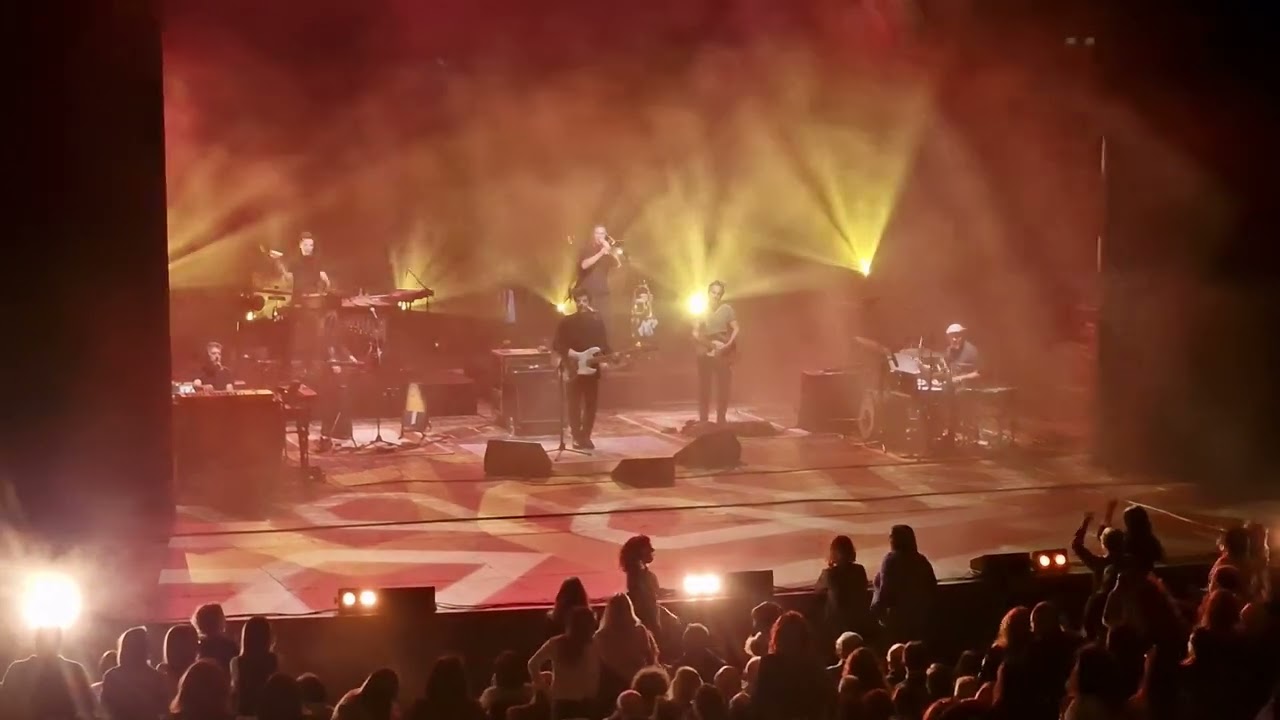 “Amor Fabulas – Preludio” - Max Gazzè a La Fenice di Senigallia - clip dello show 231216
