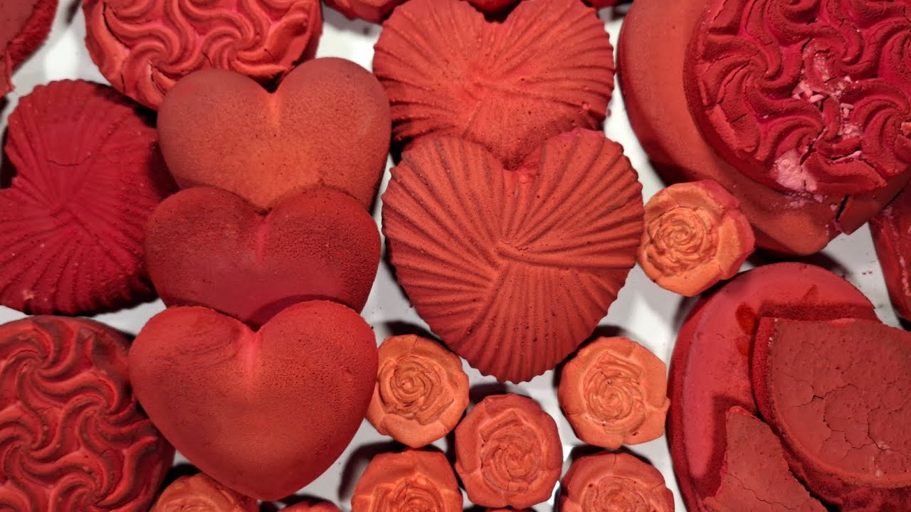 Different shades of Crusty vibrant red gymchalk reform hearts and more ❤️❤️🍎🍎~ oddlysatisfying video