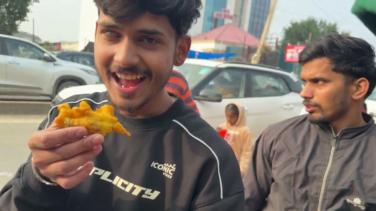 aaj gye bhaiwale mele guys 😆😆waha dekhi patang hi patang