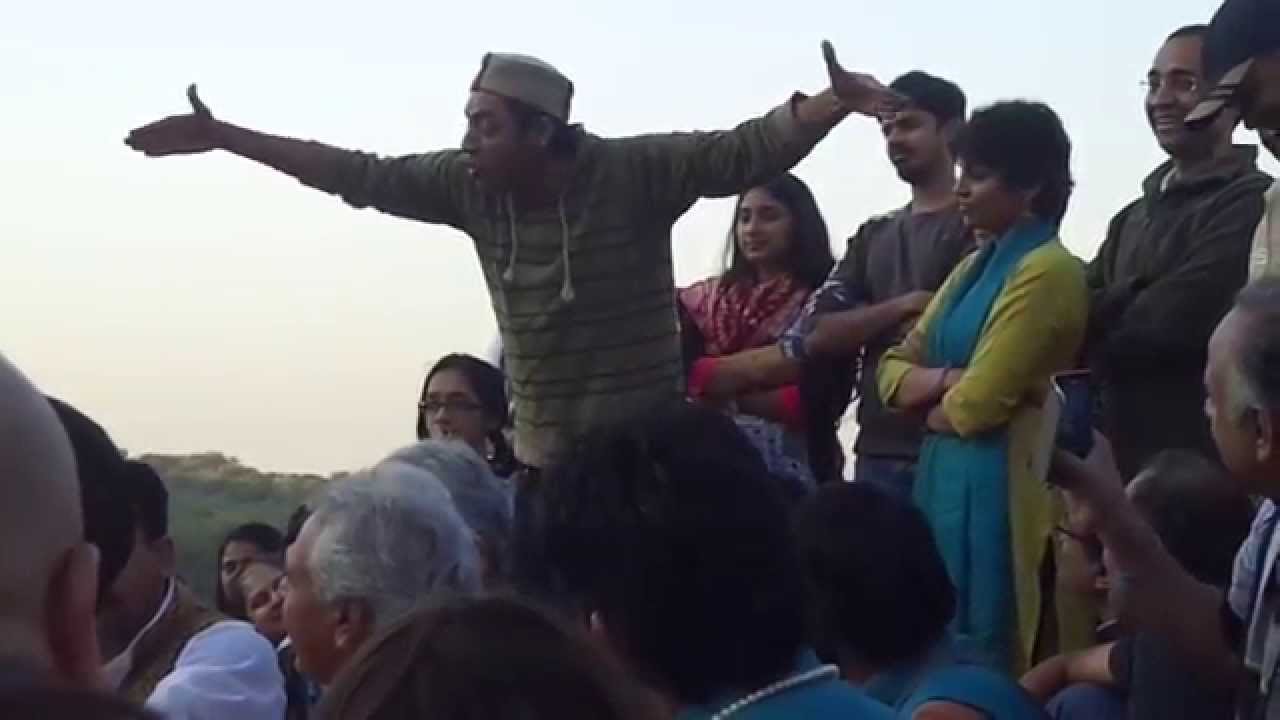 Khusro by Ankit Chadha and Bindhumalini Narayanswami at Kabir Festival 2015- Part 1