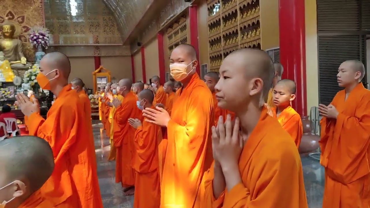 วัดหมื่นพุทธเมตตาคุณาราม ถวายพุทธบูชา