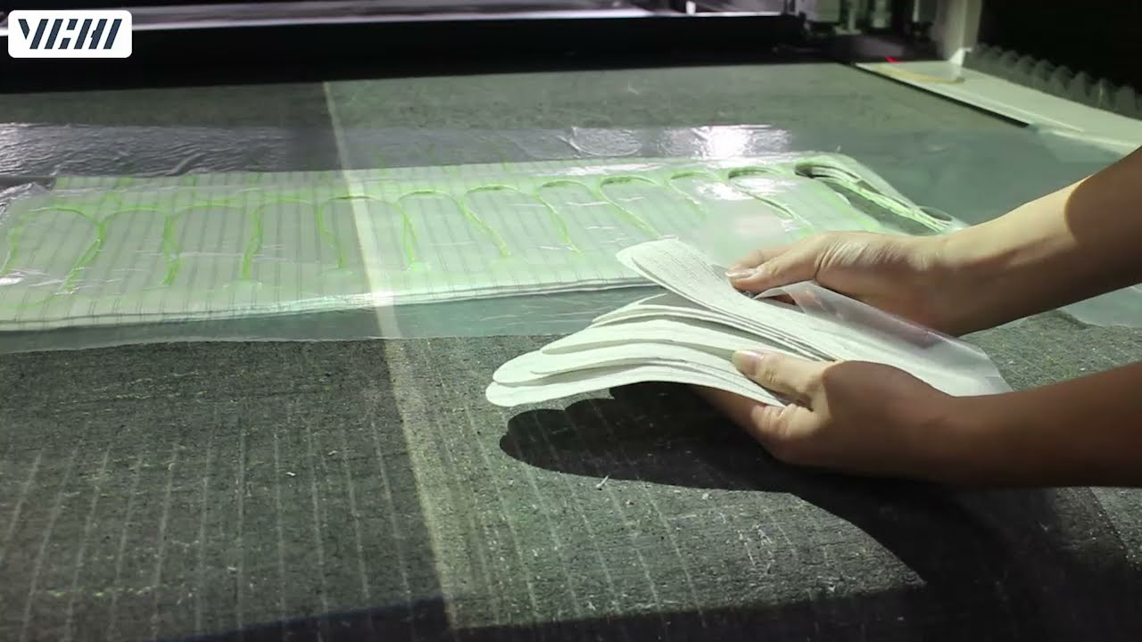 Latest oscillating digital  knife cutting for midsloe fabric with doubel heads.[KC-1670]
