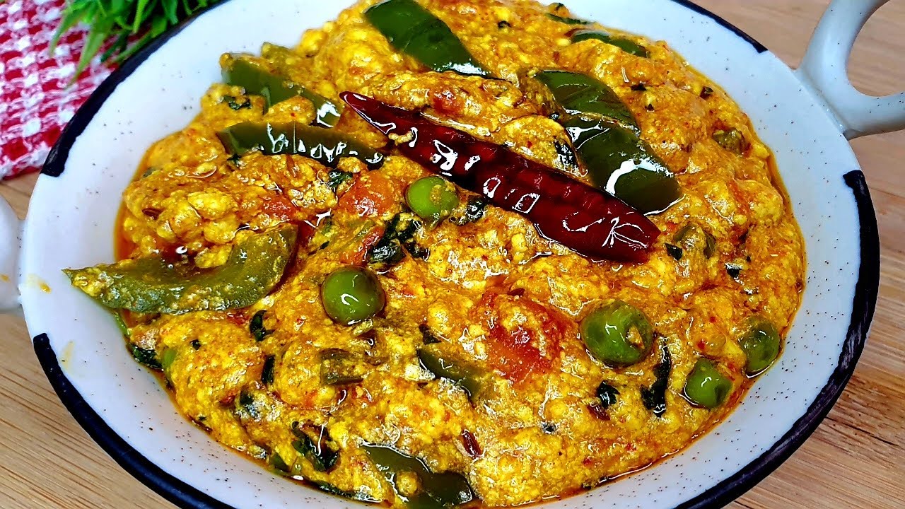 শীতের রাতে রুটির সাথে খাওয়ার জন্য খুব অল্প সময়ে বানিয়ে নিন দারুন স্বাদের ইউনিক এই রেসিপিটি |