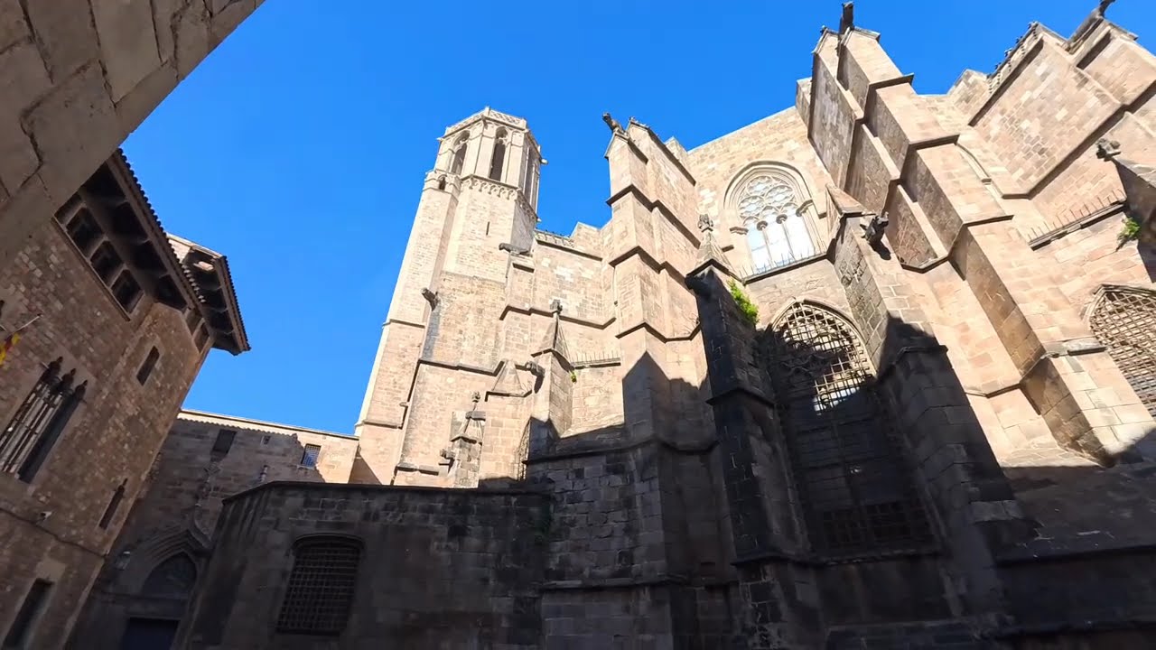 UN PASEO POR EL INTERIOR DEL BARRIO GÓTICO DE BARCELONA.-08/02/2026