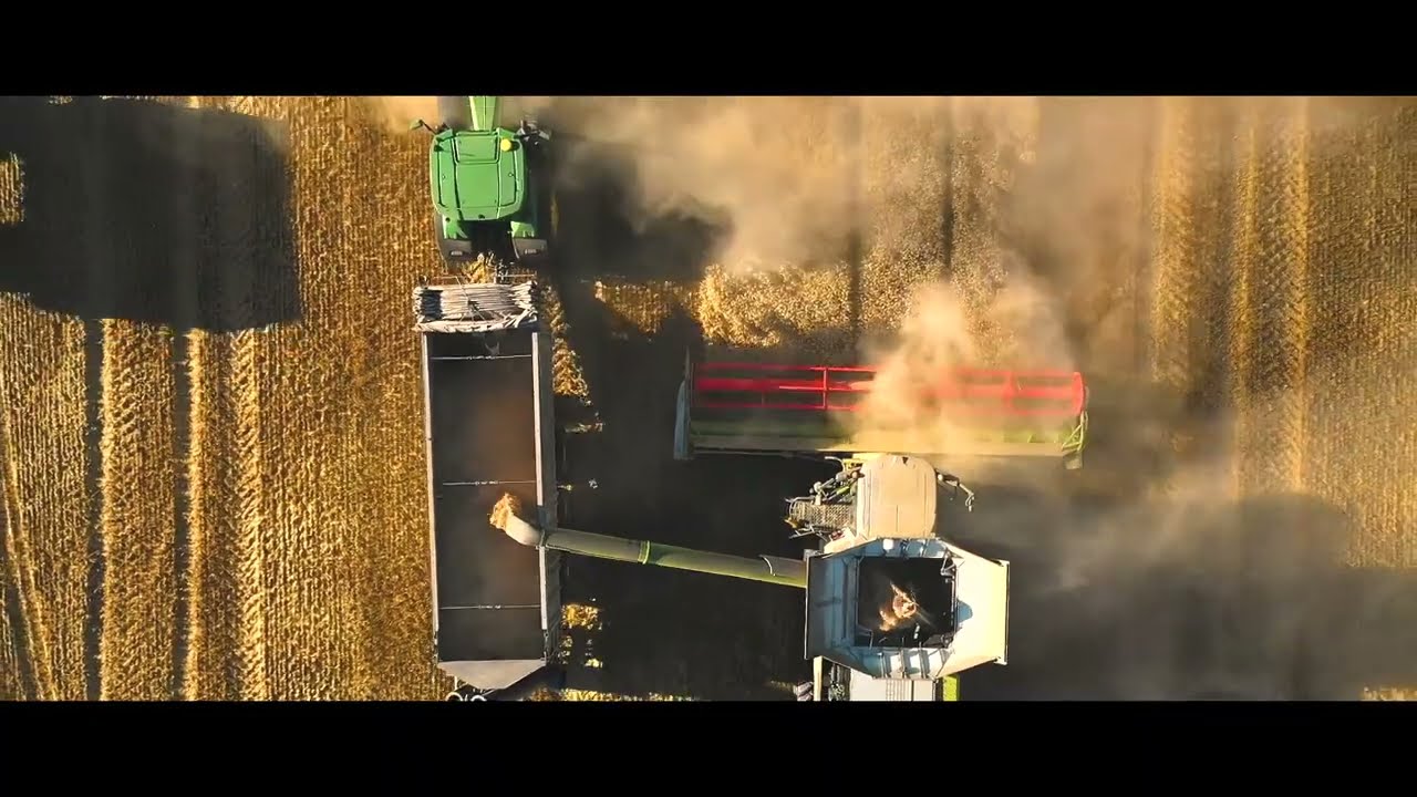 2x CLAAS LEXION 7700, JOHN DEERE S780i - Wheat harvest Hungary🇭🇺 (Baki Agrocentrum)