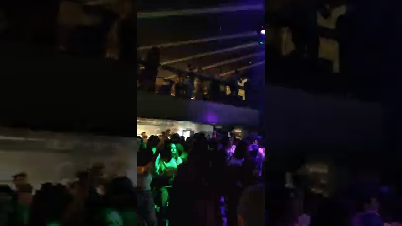Best pub lounge restaurant with dance floor and dj nights in Bangalore FLO mg road church street