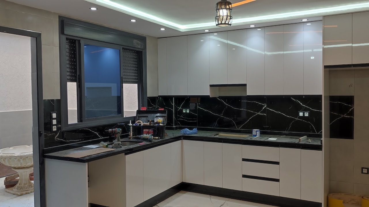شقة فاخرة للبيع فيها رضى الوليدين♥️ و المدام ♥️ مدينة مرتيل ☎️⬅️ 0619571612
