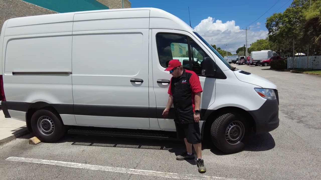 Luverne Running boards & Rear Step on 22 Mercedes Van review by C&H Auto Accessories #754-205-4575