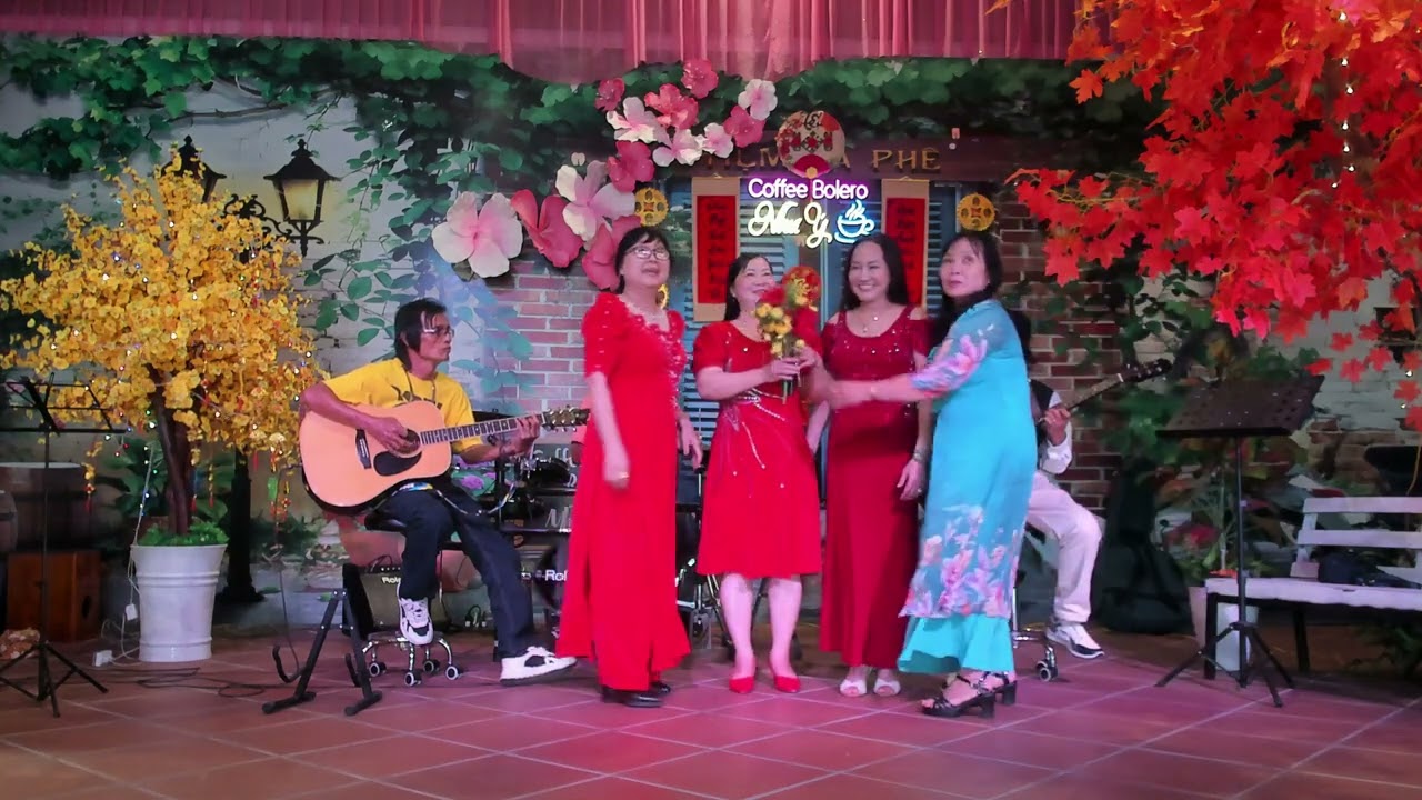 Cánh thiệp đầu xuân -  Sáng tác: Lê Dinh & Minh Kỳ  - Trình bày: Trần Hồng
