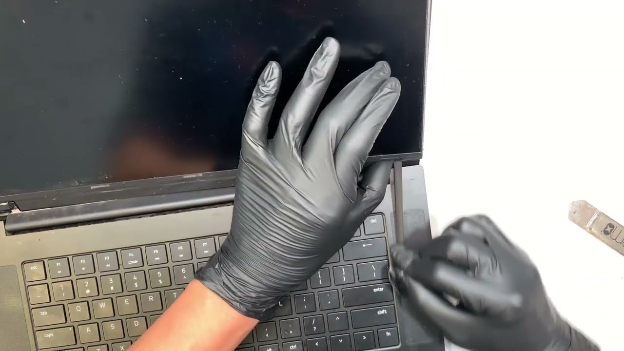 Замена экрана Razer Blade 15 RZ09 2070