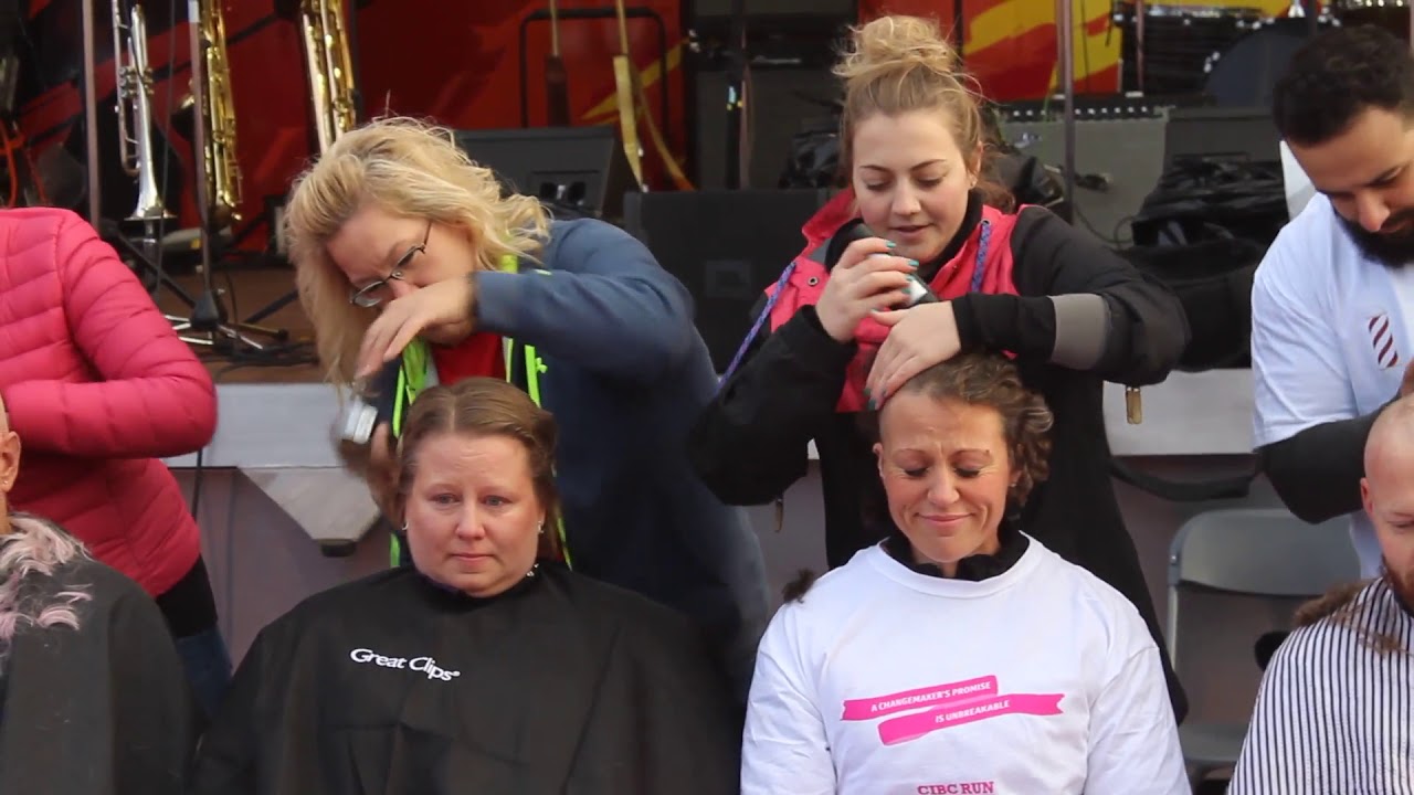 Run for the Cure 2017. Calgary Running Room Head Shave Event