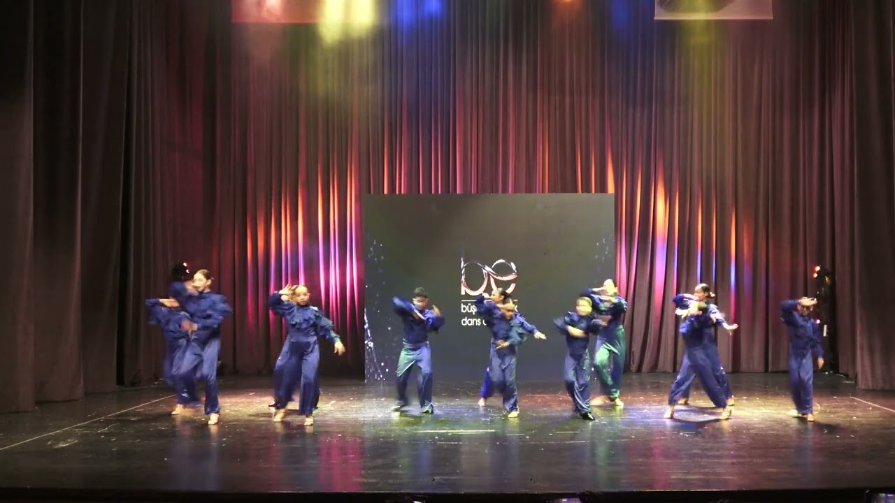 Cuban Mambo Junior | Salsa | Büşra & Emek Dans Akademi Yıl Sonu Gösterileri 2025