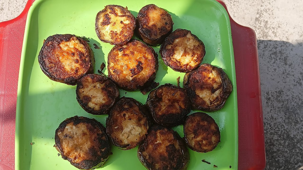 খুব কম তেলে অন্যরকমের বেগুন ভাজা