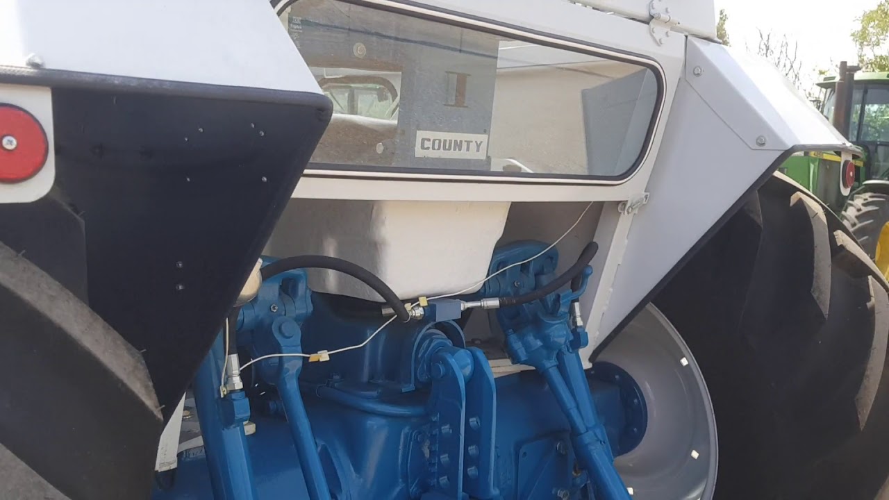 1975 County 1164 4WD Tractor