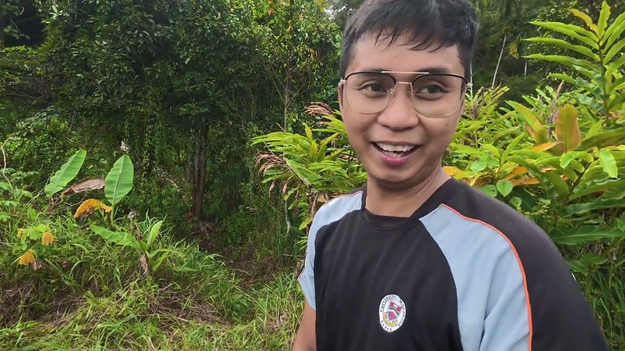 MENGAMBIL KAYU API DARI KEBUN PERSEDIAAN UNTUK GAWAI TAK LAGI 