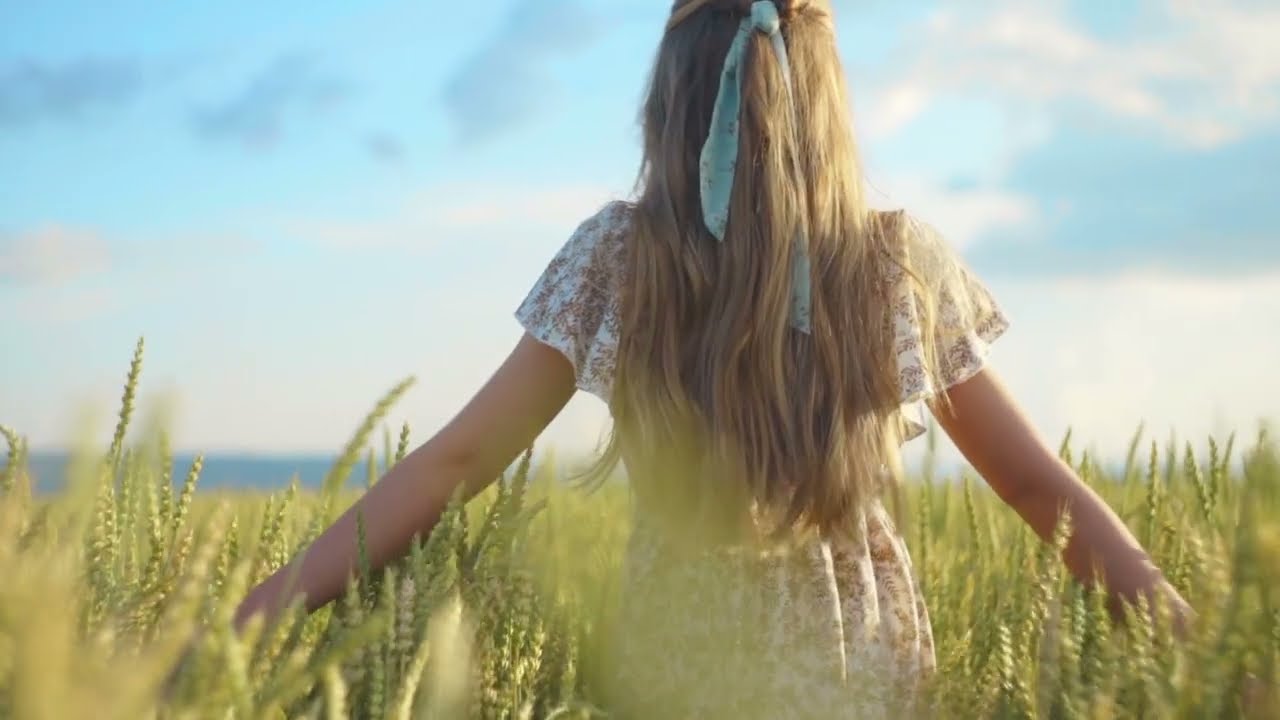 Echoes of a Warm Breeze by JAN UVE and JOSE LUIS SERRANO ESTEBAN (official video)