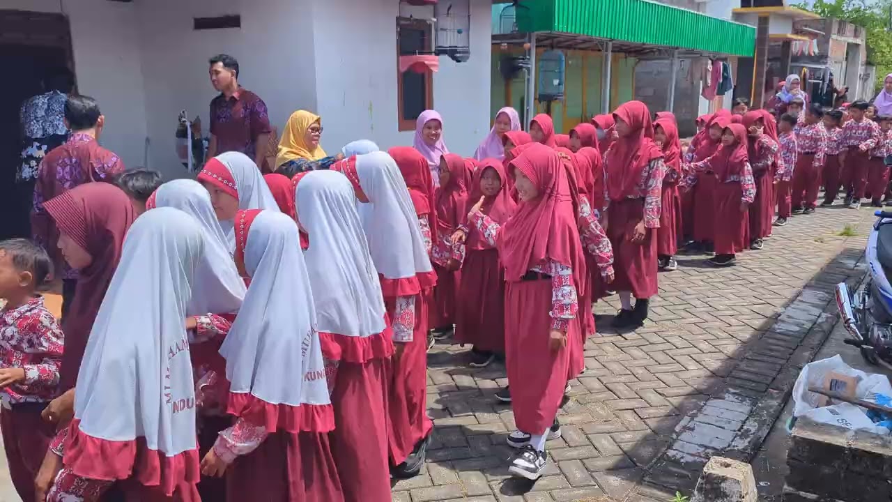 Drumband Gita Baskara Mengiringi Purna Tugas Ibu Istiqomah #purnatugas