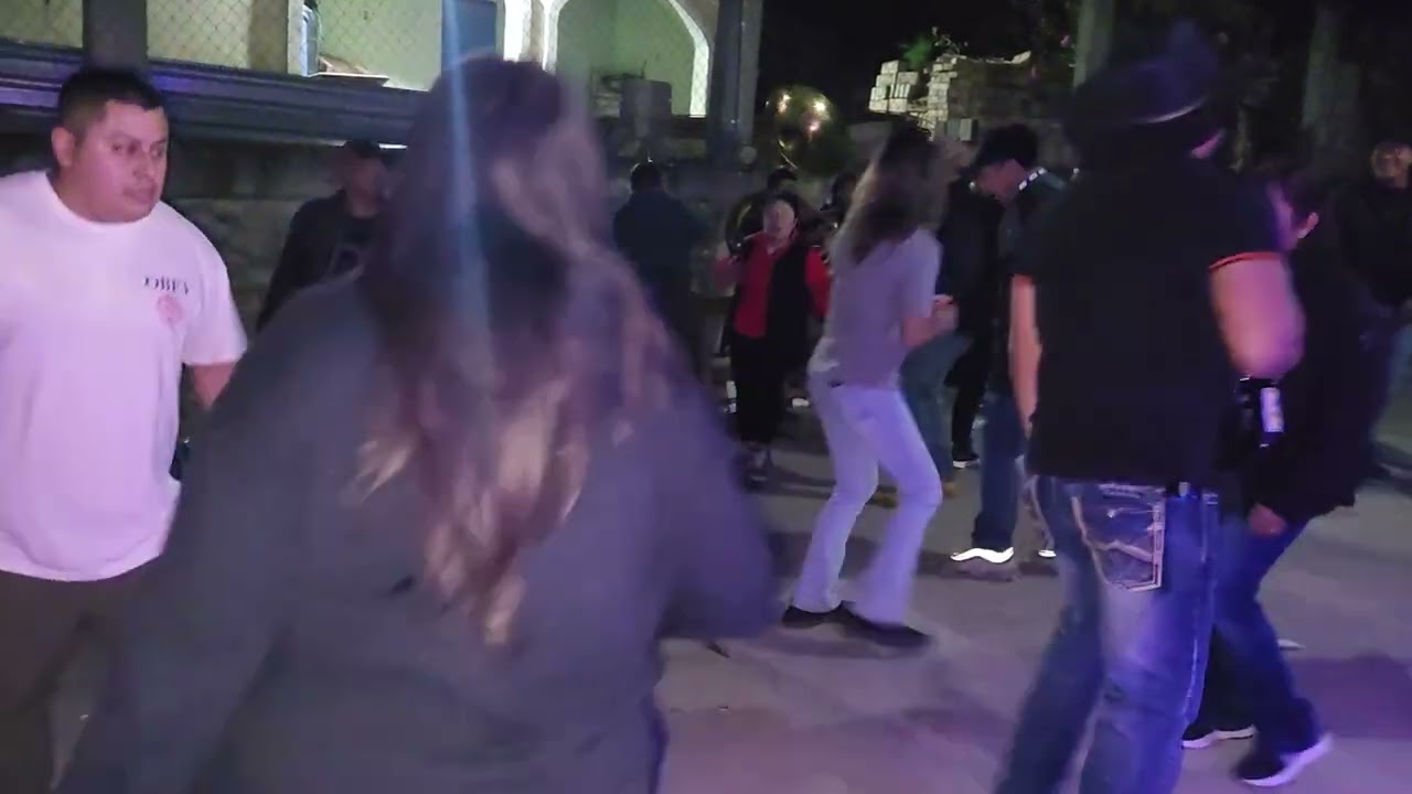 El final de la posada en San Mateo Tunuchi 20 /Dic /2024/ QUE BUEN MIX DE CHILENAS DE LA BANDA BBSRC