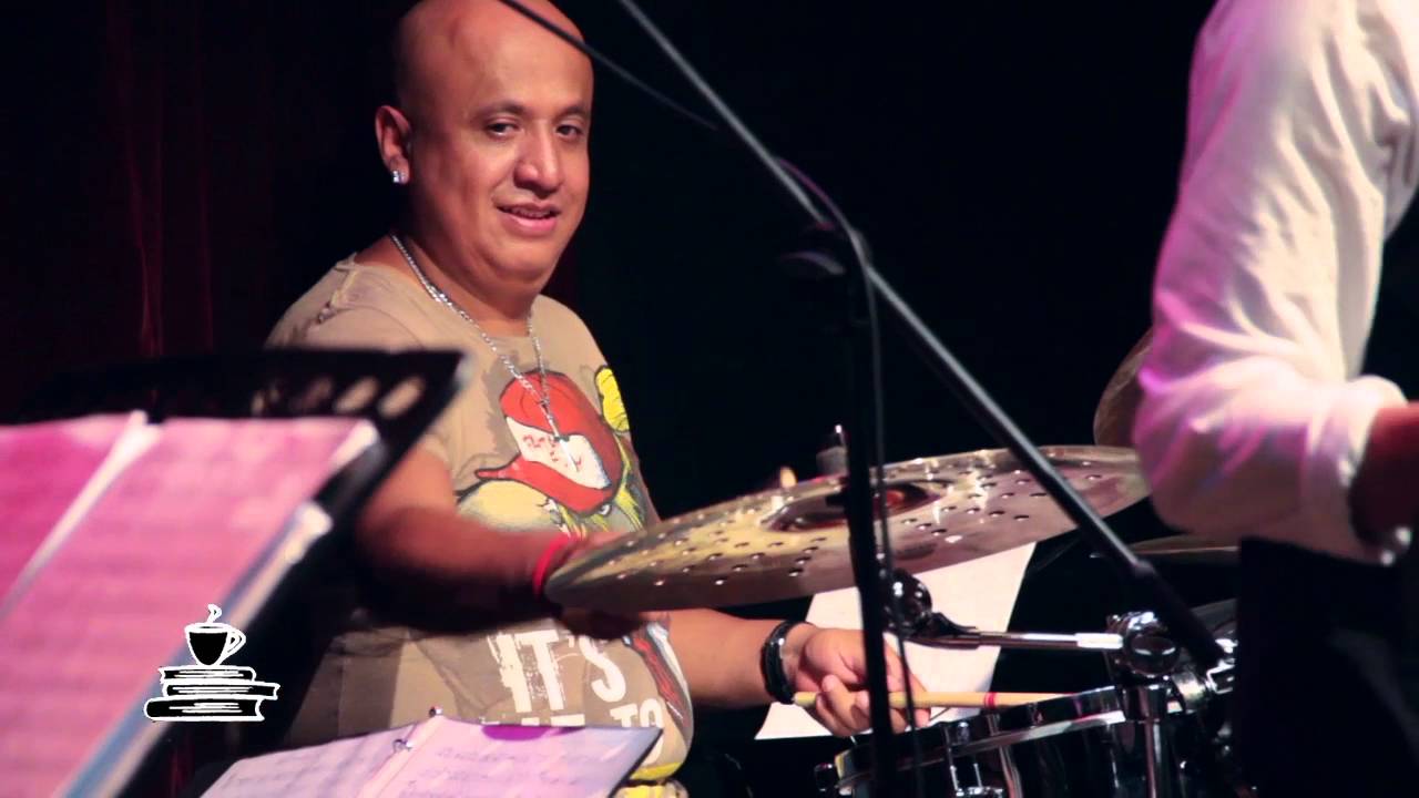 Foro del Tejedor Héctor Infanzón- Vino añejo
