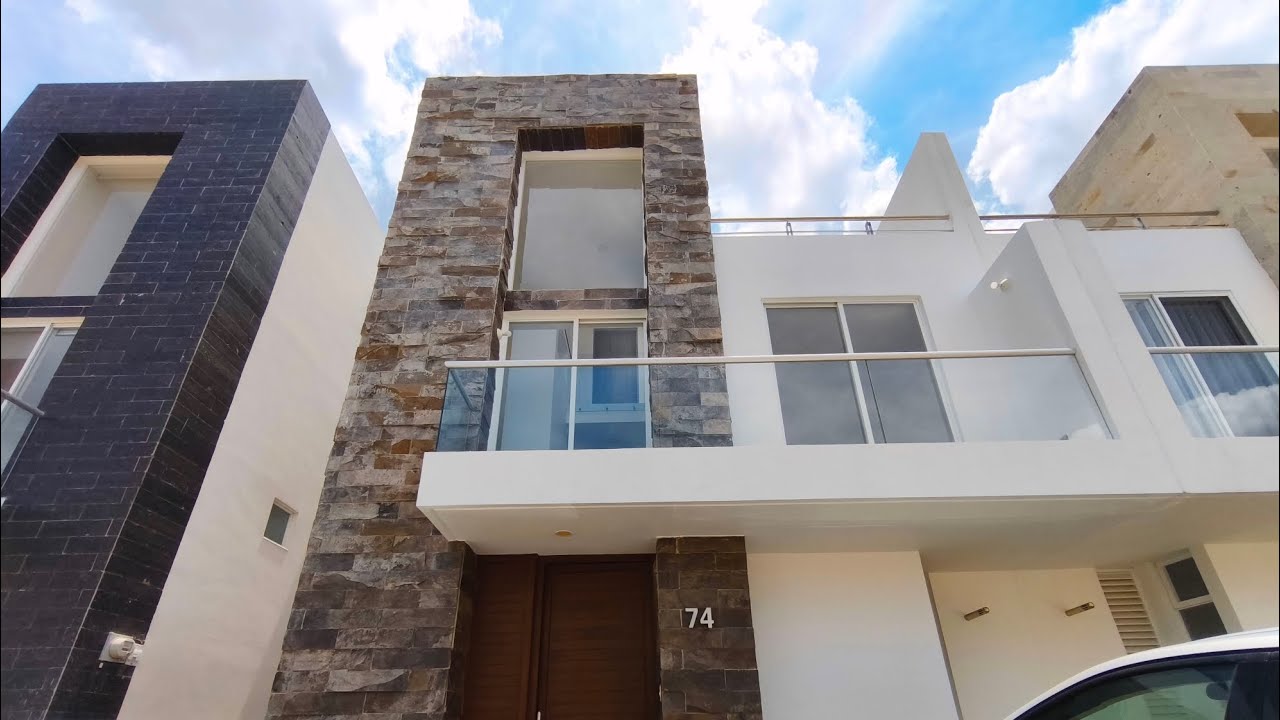 Venta Casa moderna Lomas de Angelópolis roof garden y jardín grande #casas #venta #pueblamexico