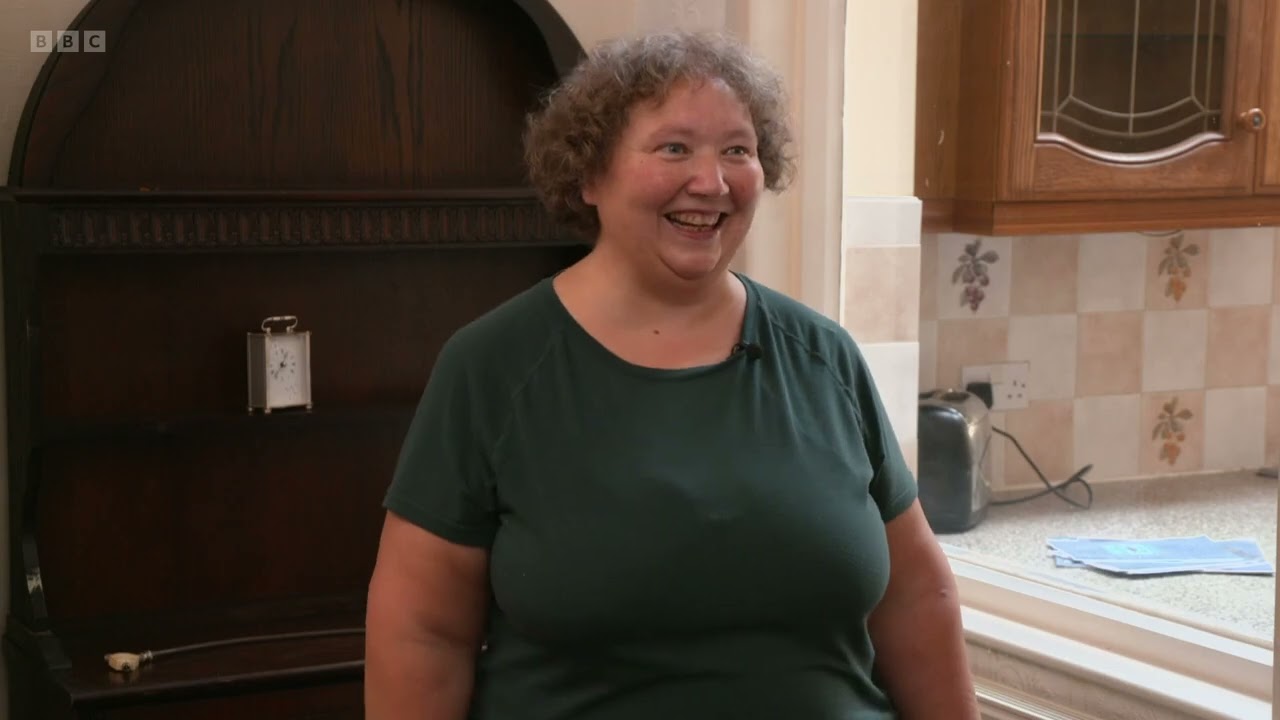 Homes Under the Hammer Series 25 Episode 16