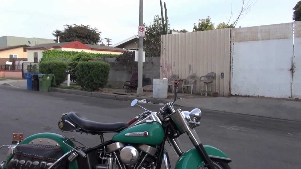 Hunting Harley's, 1949 Hydraglide Peacock Blue original paint