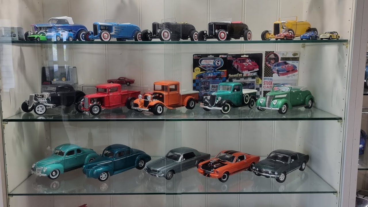 have a look at my diecast model car and truck collection over 100 cars 1/18 1/24 1/43 scale acme gmp