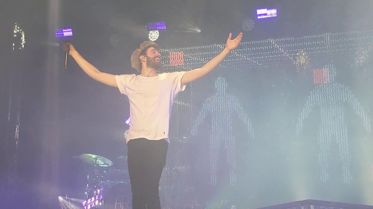 AJR Live - Come Hang Out / Weak (Byline Bank Aragon Ballroom, Chicago January 17, 2020)