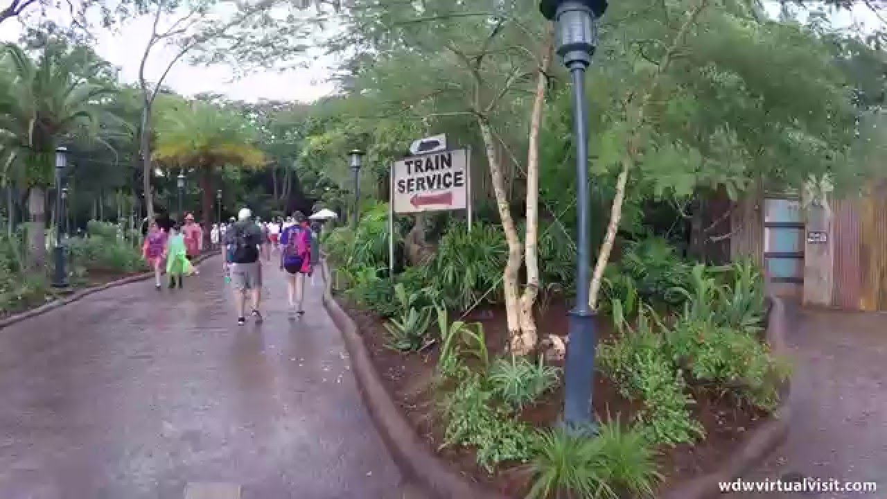 Animal Kingdom - AFRICA - Harambe Market to Pangani Exploration Trail