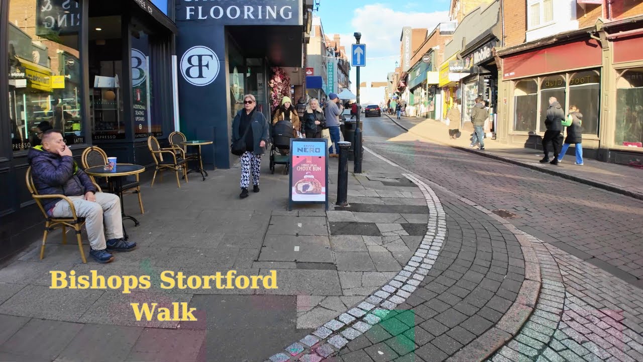 Bishop's Stortford in England 🇬🇧 - 4K walking Tour Christmas Eve 2025
