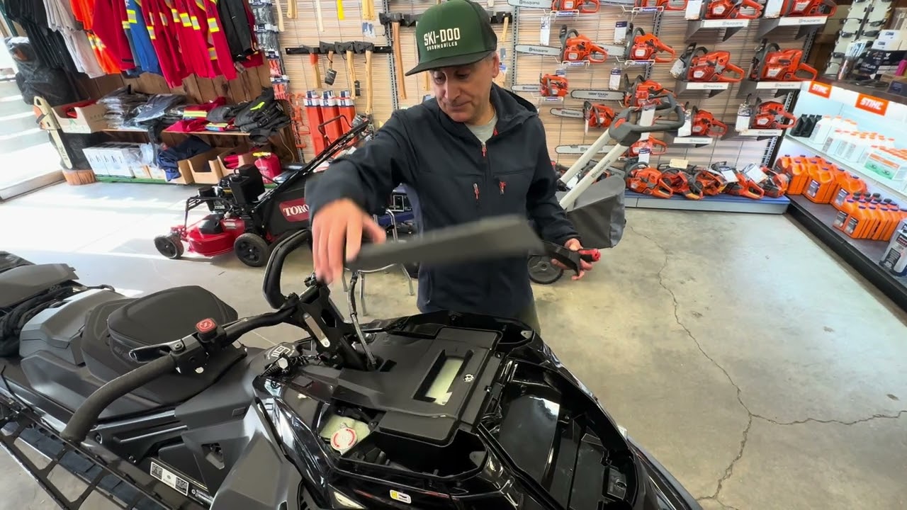 Сумка Ski-Doo «MUST HAVE»!