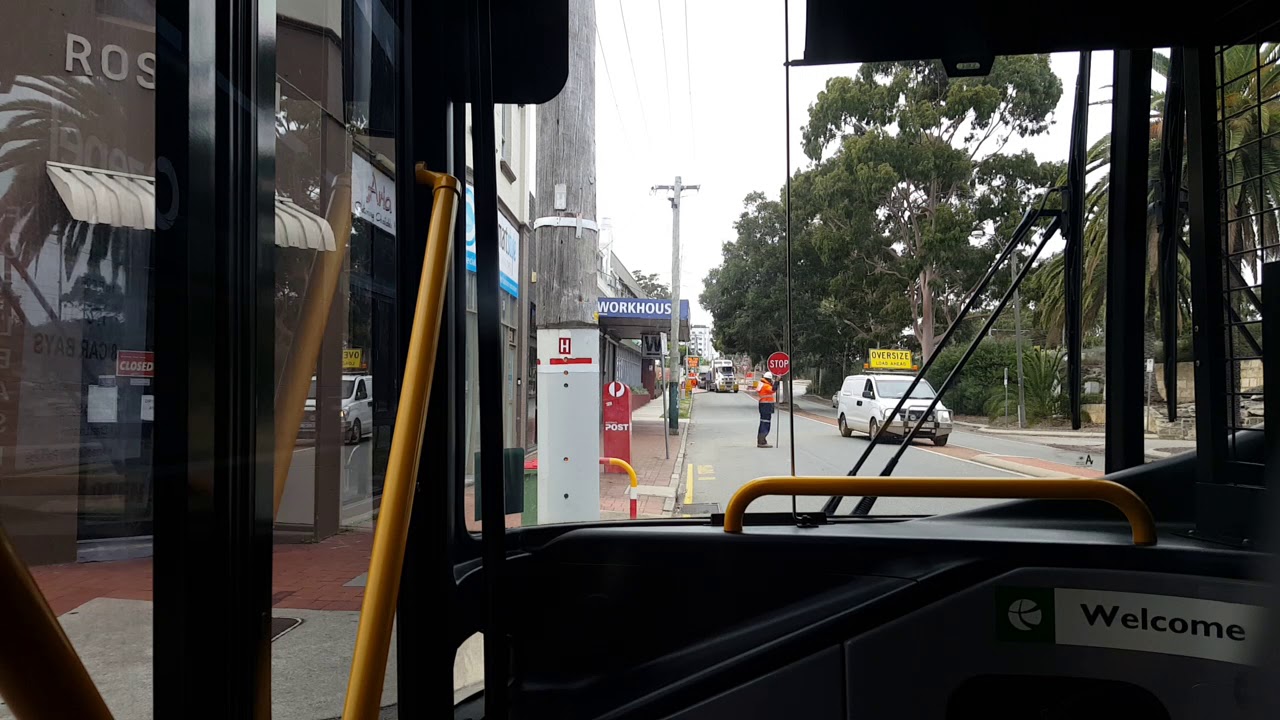 [Transperth] Empty Oversize Truck Passes Through Railway Avenue,West Leederville
