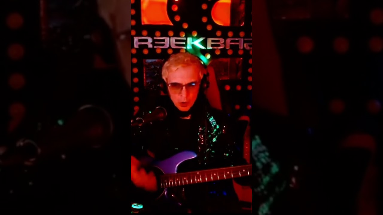 Some insanity at Twitch.tv/freekbass .