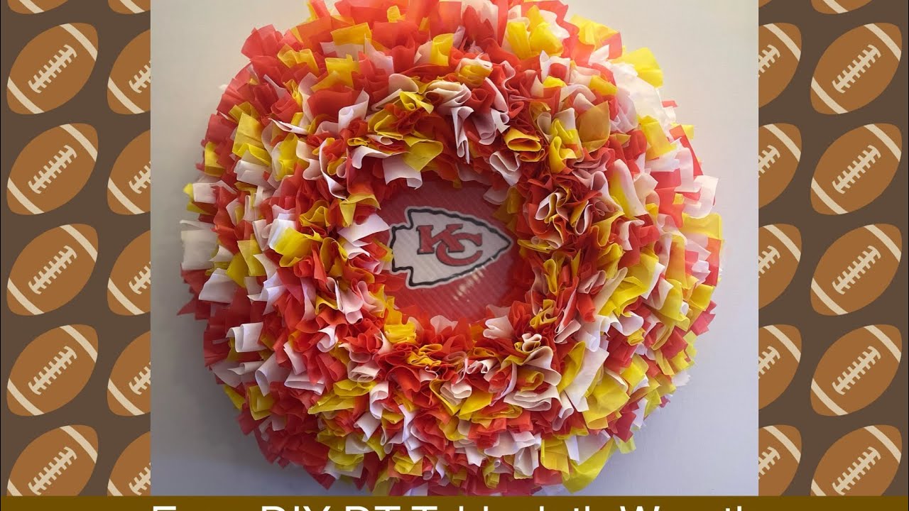 DIY Dollar Tree Tablecloth Wreath