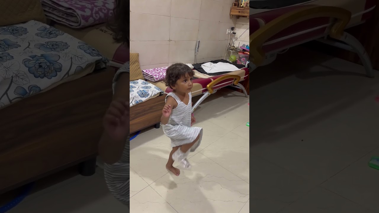 Clap your hands #youtubeshorts #shortvideo #poem ##nursaryrhymes #cute #dancingbaby #dance #baby #yt