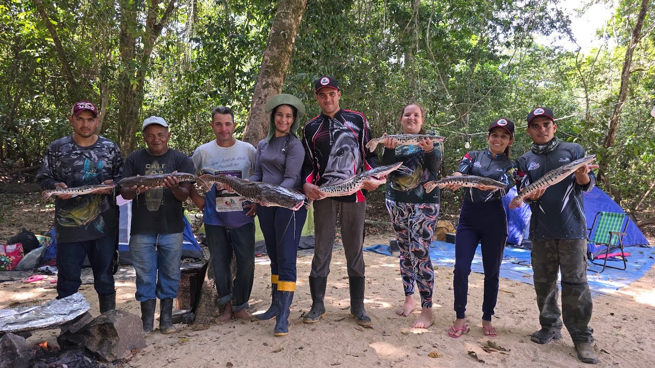 Muita fartura, pescaria em frente ao ACAMPAMENTO