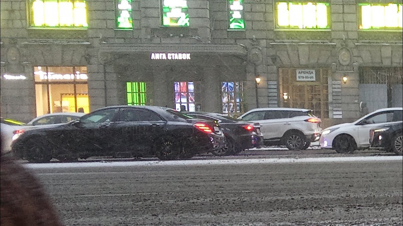 SNOW IN SAINT PETERSBURG