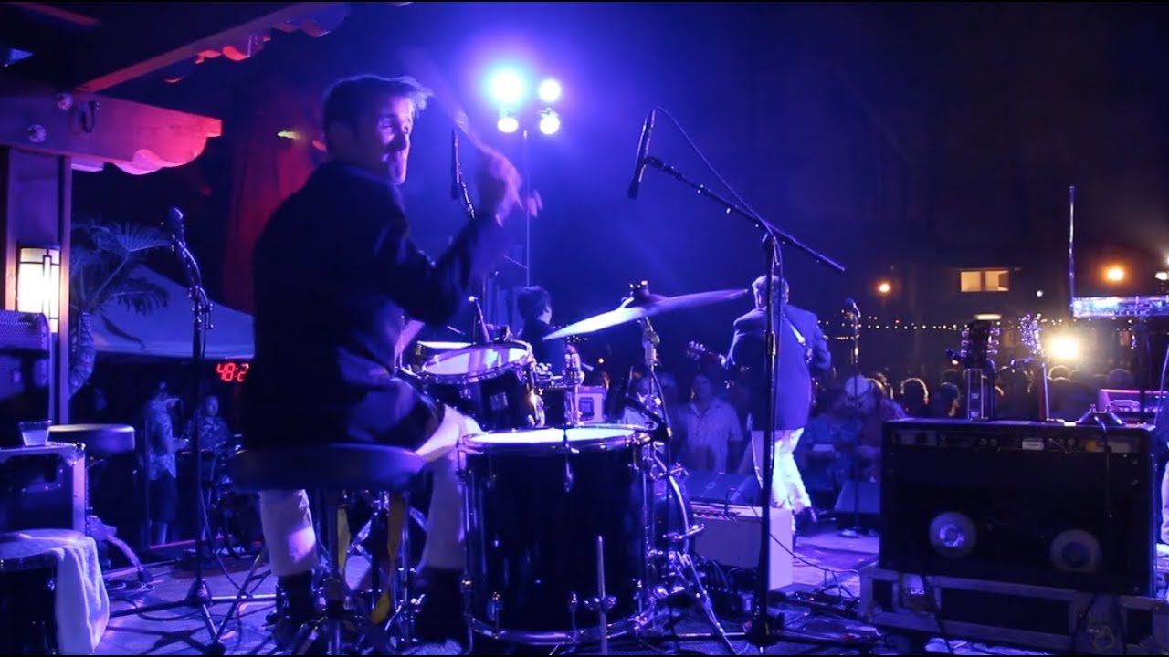 The Outta Sites - Arula Mata Gali (Live at Tiki Oasis 2017)