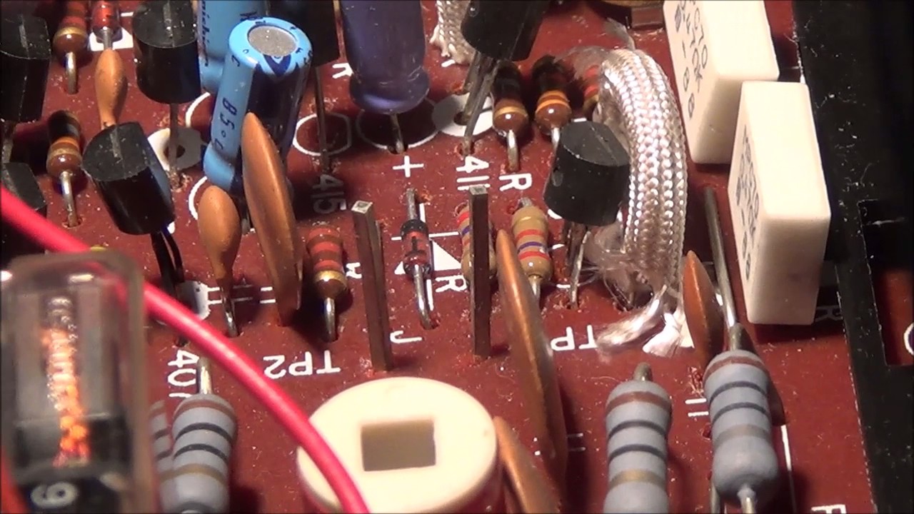 Напряжение постоянного тока на выходе динамика ресивера Yamaha CR-420