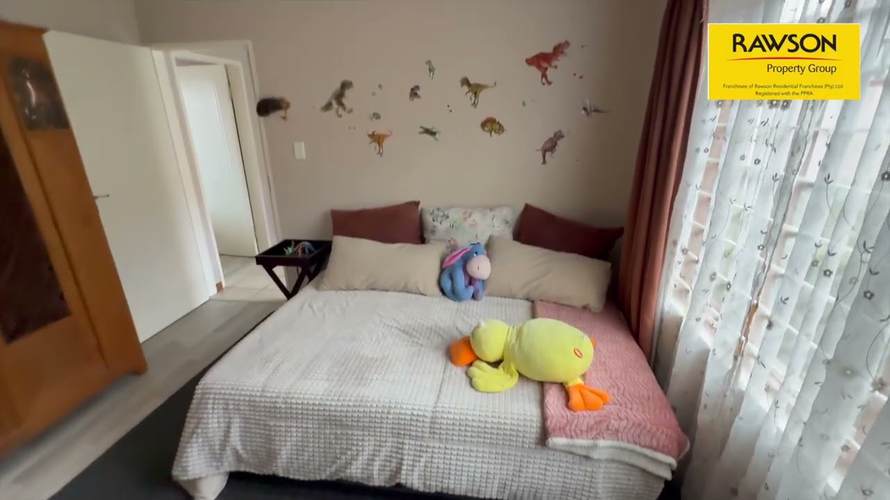 COMFORTABLE LIVING IN AN UPMARKET COMPLEX WITH POOL