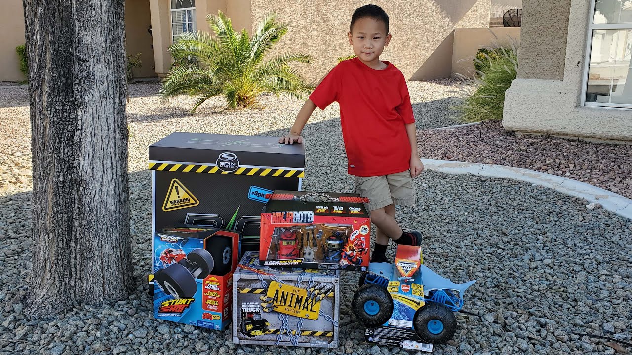 Unboxing The Spin Master RC Box